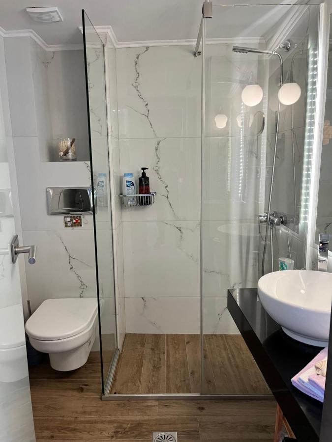 Blue Elegance City Center Heraklion Apartment Buitenkant foto