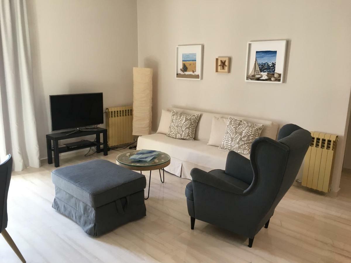 Blue Elegance City Center Heraklion Apartment Buitenkant foto