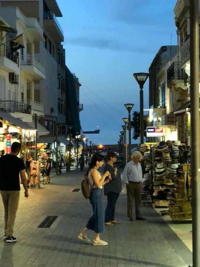 Blue Elegance City Center Heraklion Apartment Buitenkant foto