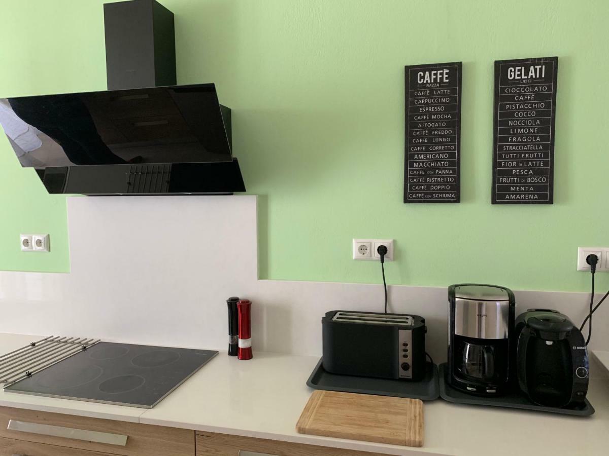 Blue Elegance City Center Heraklion Apartment Buitenkant foto