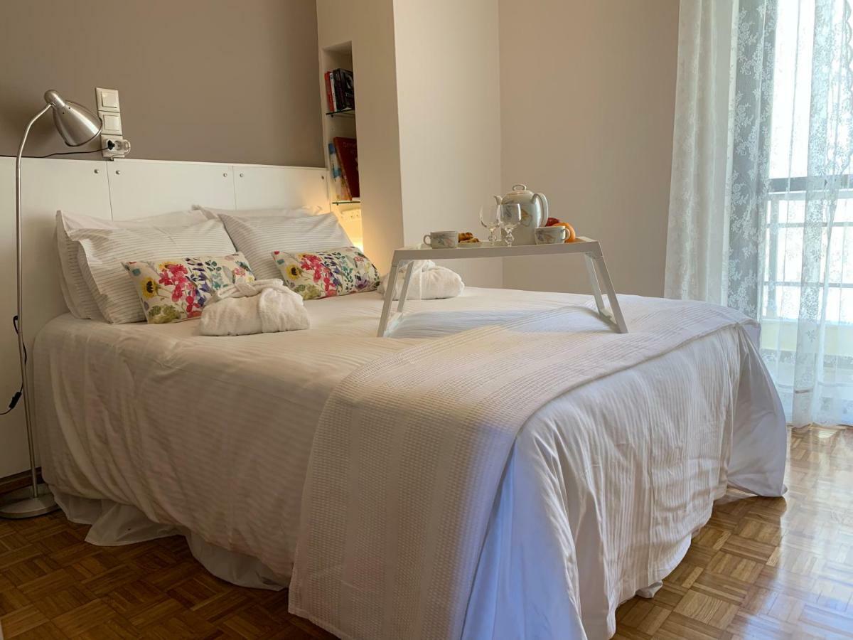 Blue Elegance City Center Heraklion Apartment Buitenkant foto